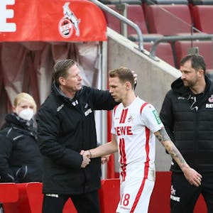 FC-Trainer Markus Gisdol (l.) erwartet den slowakischen Nationalspieler Ondrej Duda früher zurück am Geißbockheim.