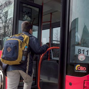Der Kreis Euskirchen und die RVK wollen in den kommenden Wochen 13 zusätzliche Busse für Schüler einsetzen.