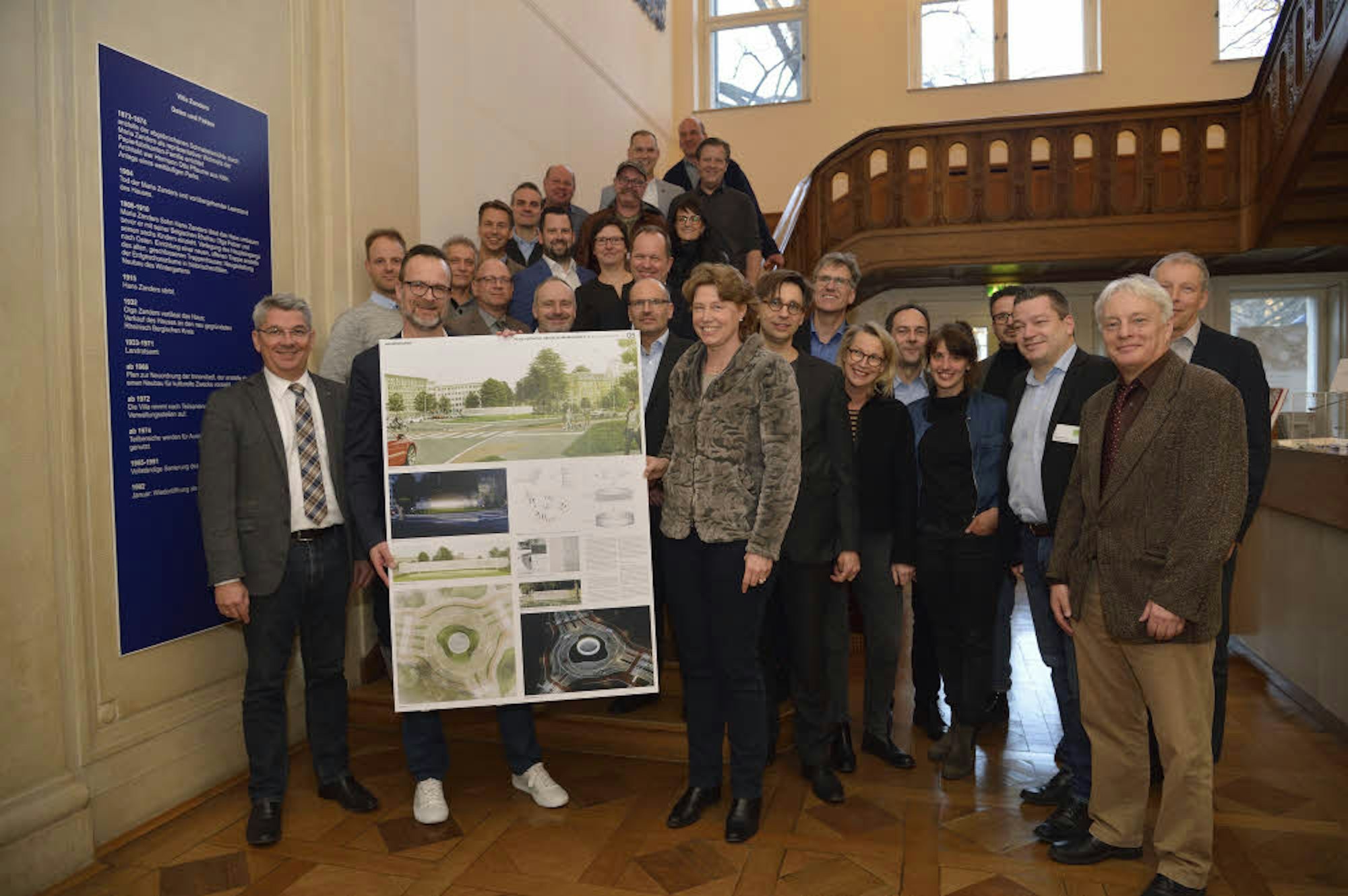 Mitglieder des Netzwerks Best of Bergisch und Jurymitglieder präsentierten den Siegerentwurf im Kunstmuseum Villa Zanders.