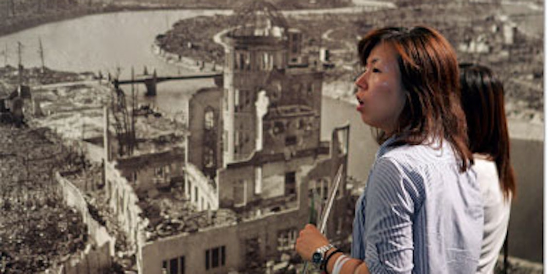 Erinnerung an Hiroshima vor 61 Jahren: Fotos im Hiroshima Peace Museum zeigen, wie es aussah, nach dem ersten Atombombenabwurf.