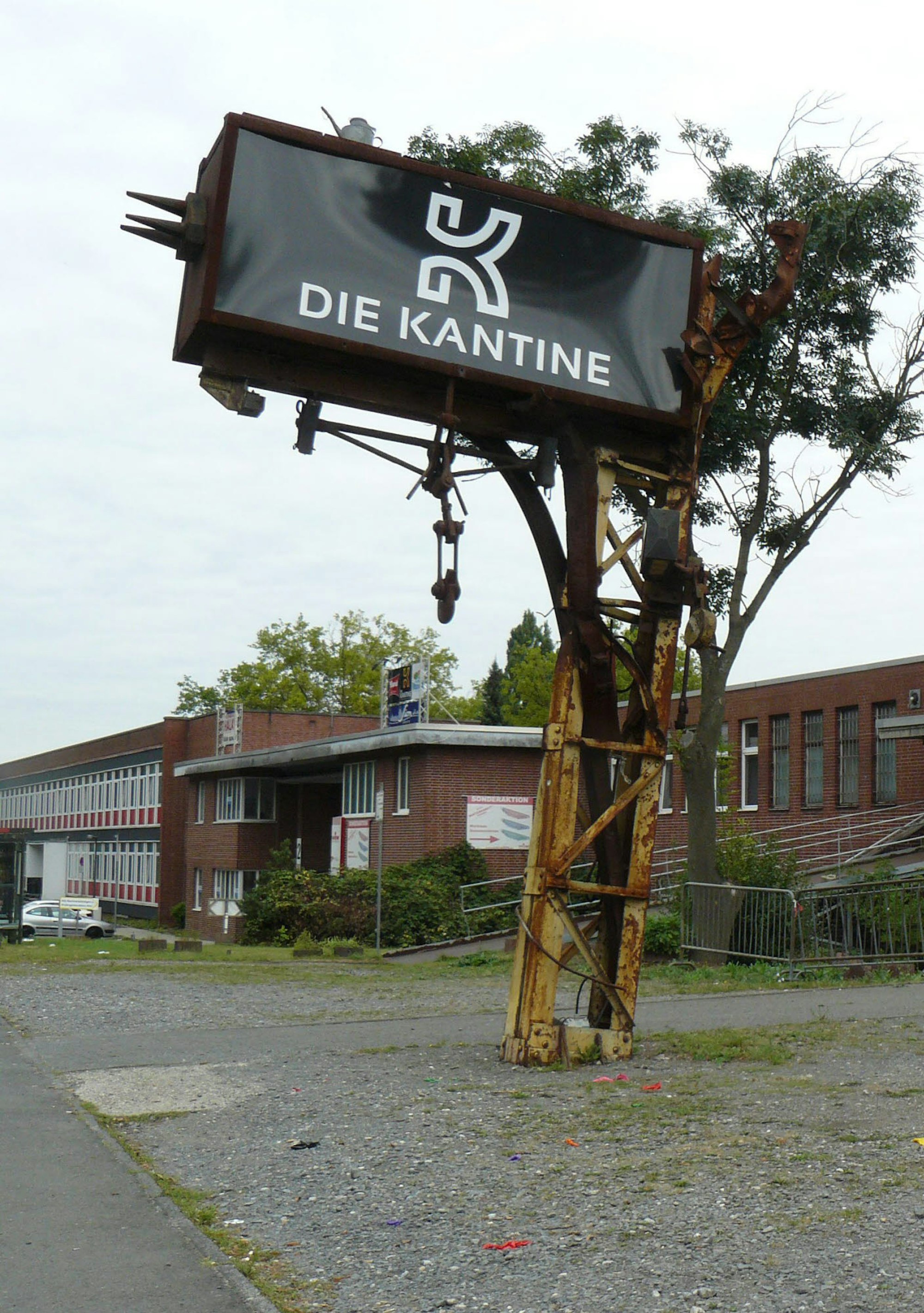 Die „Kantine“ an der Neusser Landstraße 2.