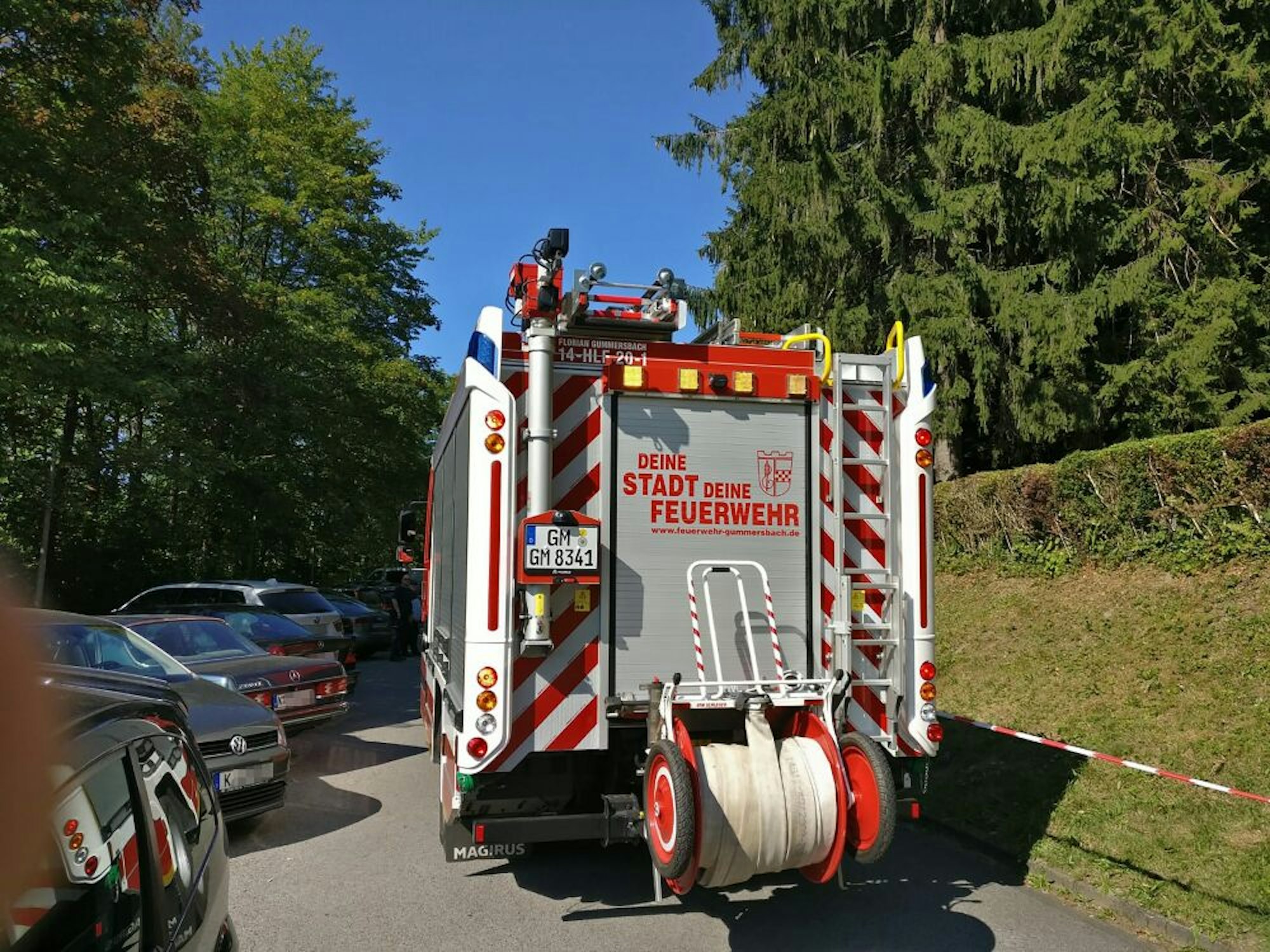 Ein Einsatzfahrzeug der Feuerwehr