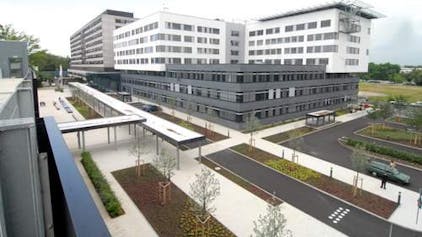 Das Städtische Klinikum Merheim in Köln. (Archivfoto)
