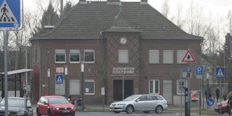 Der Bahnhof in Quadrath-Ichendorf soll Bürgern, Vereinen und Verbänden Räumlichkeiten für gesellschaftliche und kulturelle Anlässe bieten. Auch Beratungsstellen sollen Büros nutzen können.