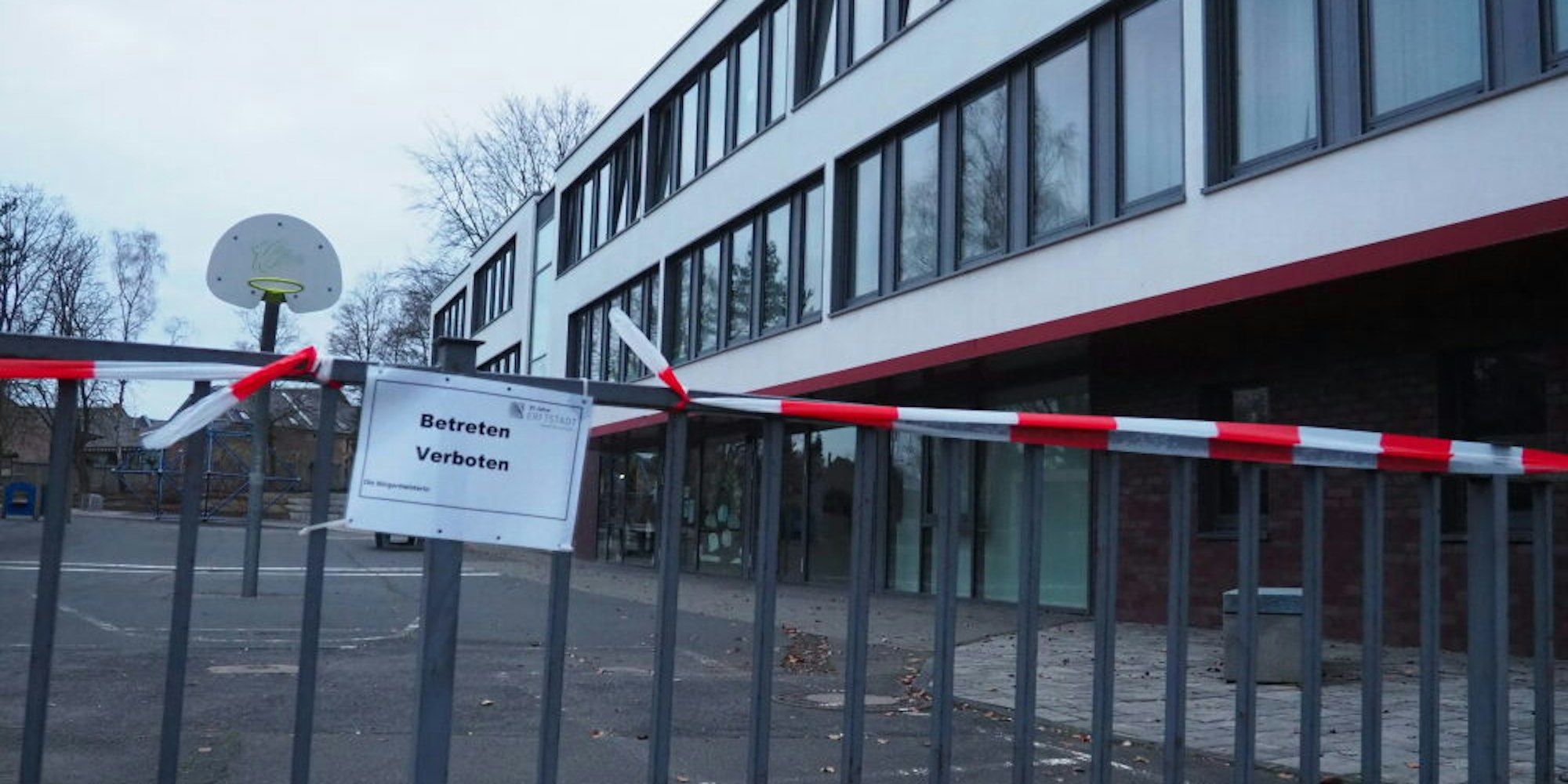 Nach Feststellung der Schadensursache ist die Janusz-Korczak-Schule wieder freigegeben.