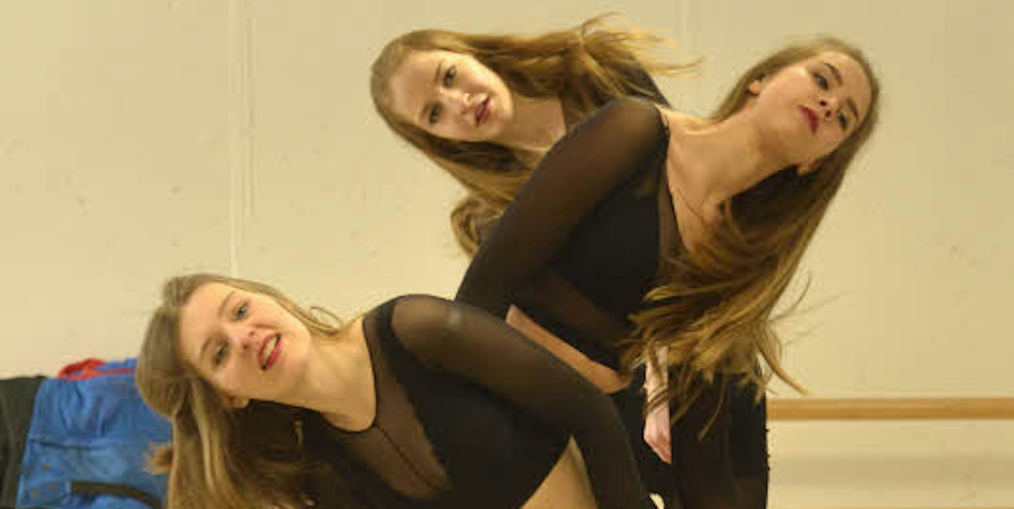 Kostproben ihres Könnens gaben zur Eröffnung der Ballett-Dance Akademie in Kürten auch die jungen Tänzerinnen der Mädchentanzgruppe aus Köln-Dellbrück.