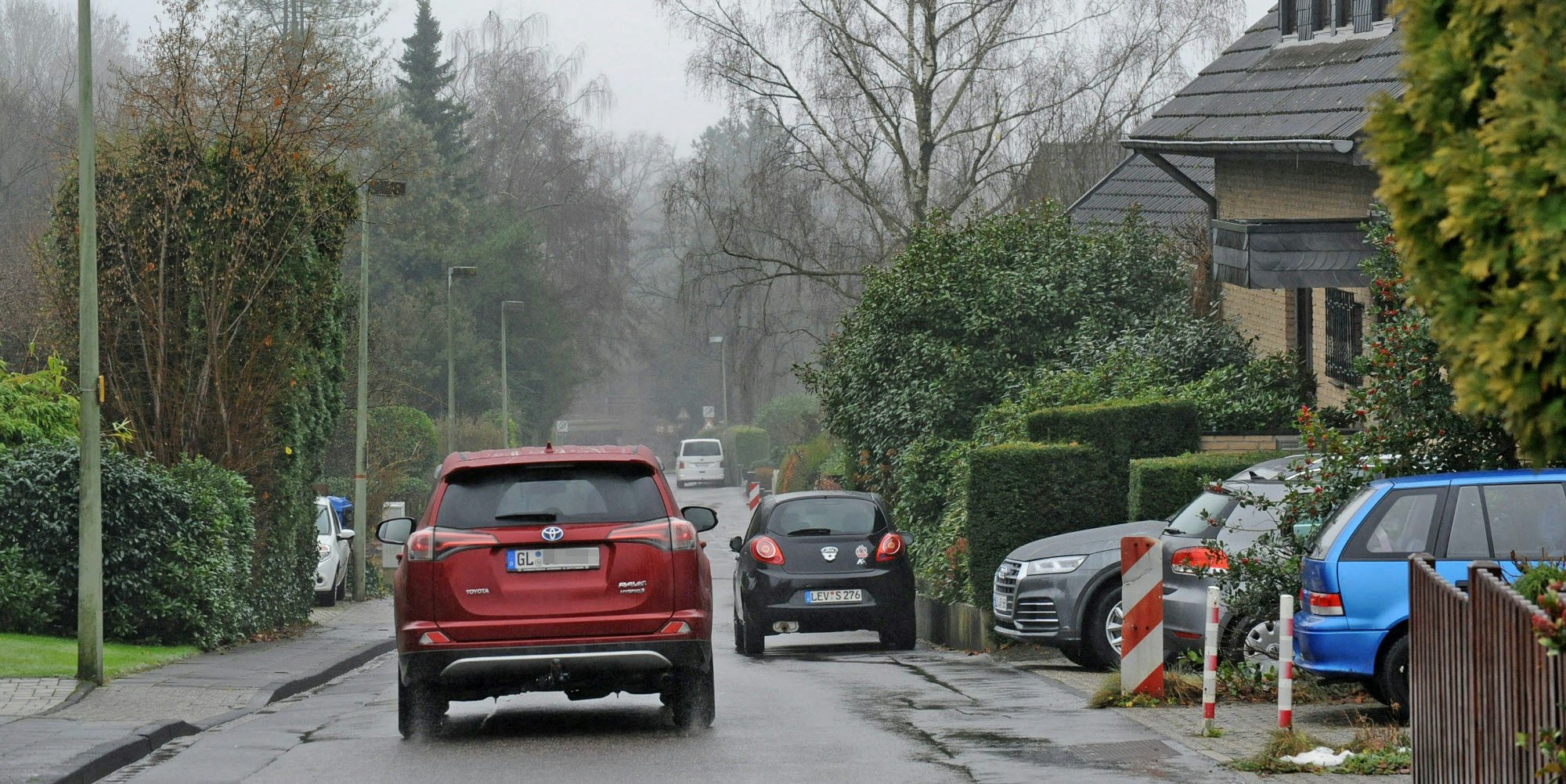 Als Schleichweg zur Stauumfahrung wird die Neukronenberger Straße trotz Verbots immer wieder genutzt.