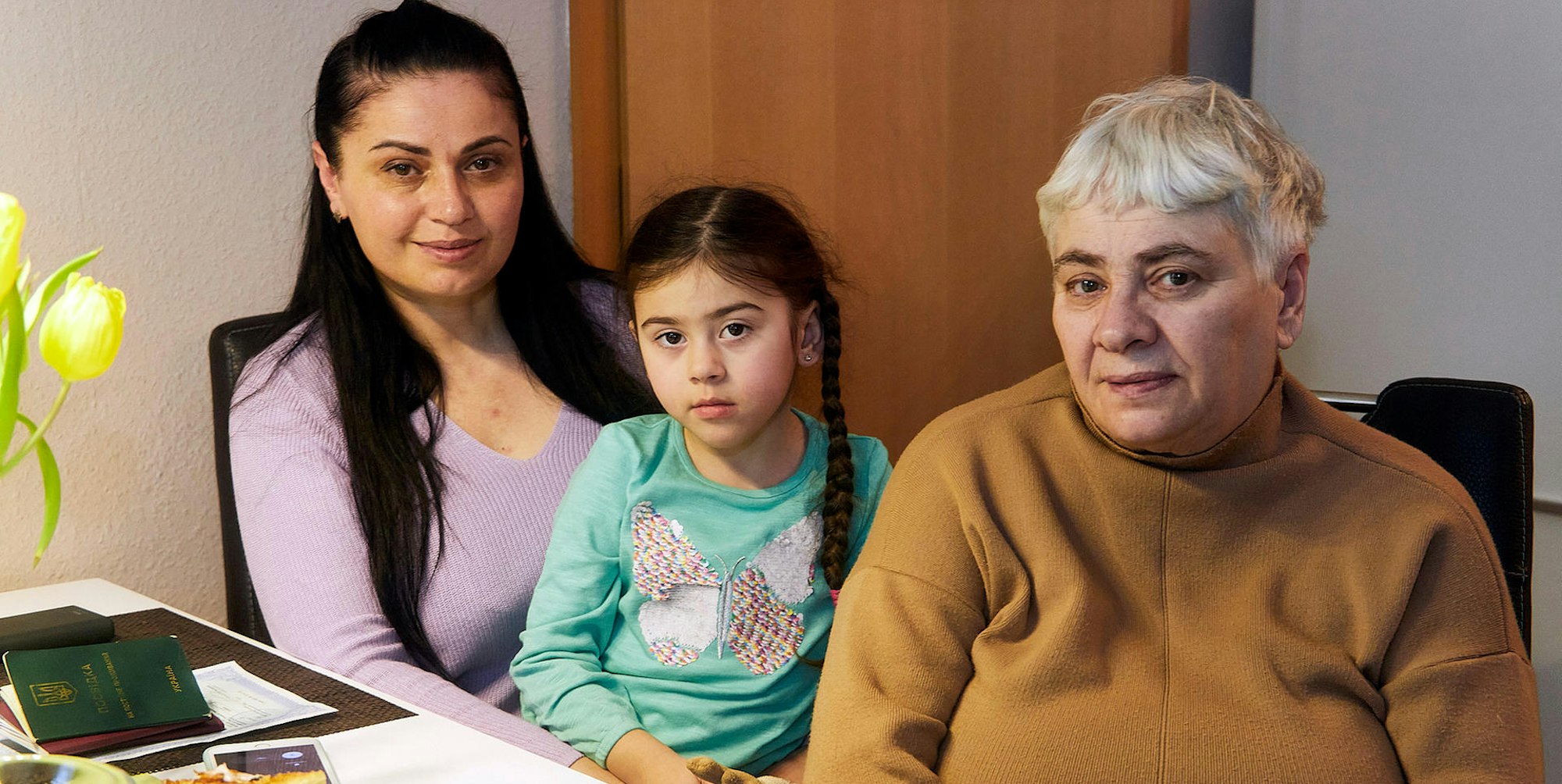 Noch ungeklärt ist der Aufenthaltsstatus von Iza Mikava. Ihre Tochter Nestan Kuriat und Enkelin Emilia haben bereits ihre Aufenthaltserlaubnis in Deutschland erhalten.