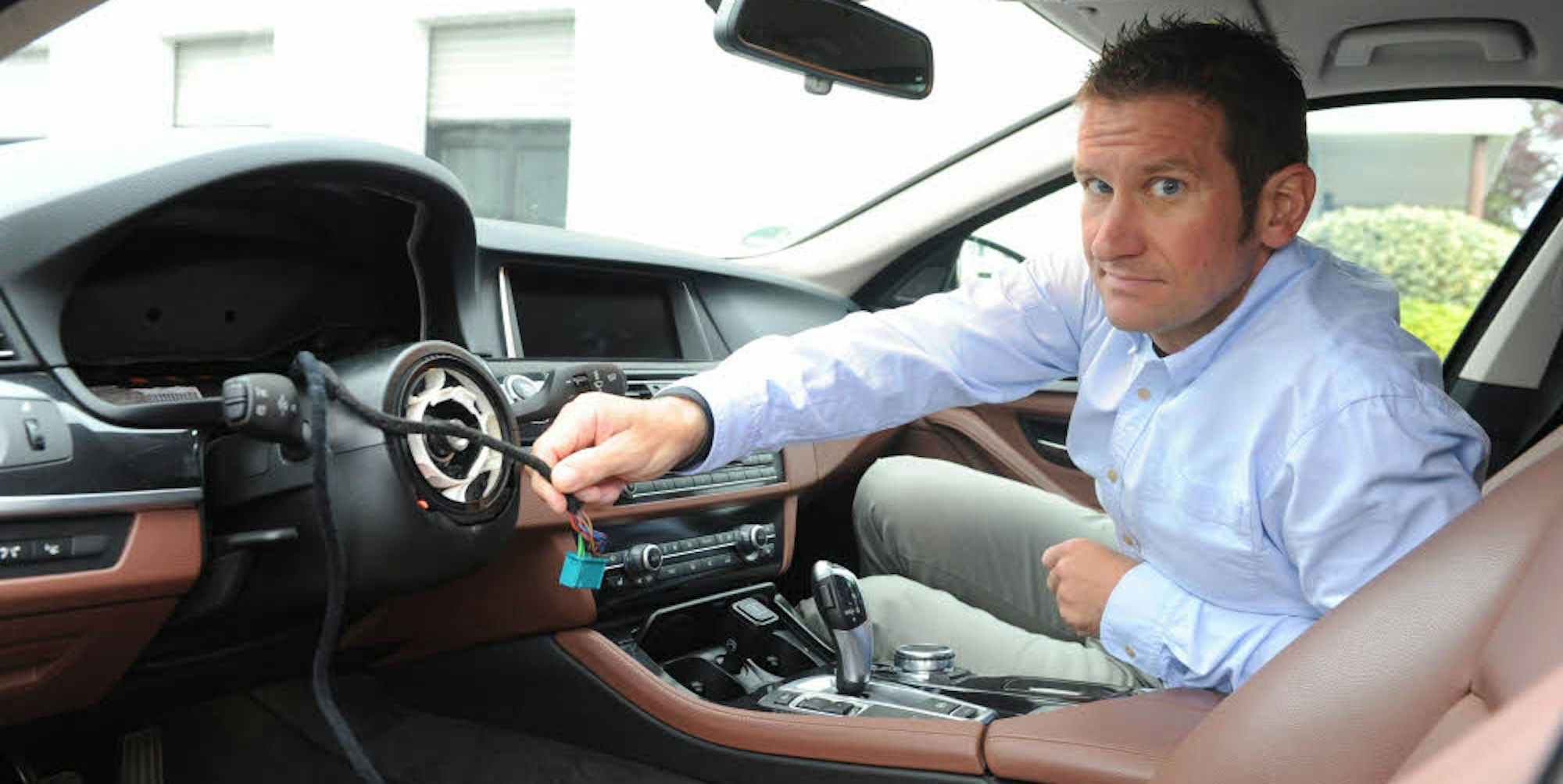 Carsten Anders wurde mehrfach das Lenkrad und die digitale Armatur aus dem BMW gestohlen.