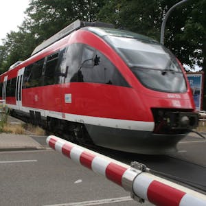 Noch fährt die Regionalbahn nach Köln. Die CDU fordert den Ausbau des Verkehrsnetzes durch die Erft-S-Bahn.
