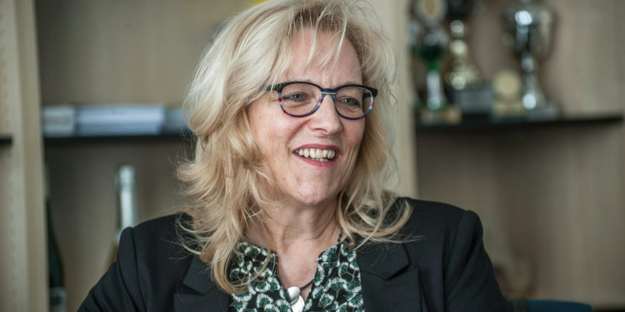Ulrike Hanke studierte an der Fachhochschule für öffentliche Verwaltung in Köln dual und schloss 1981 als Diplom- Verwaltungswirtin ab. Darauf folgten Familie, Karriere und viel Ehrenamt.