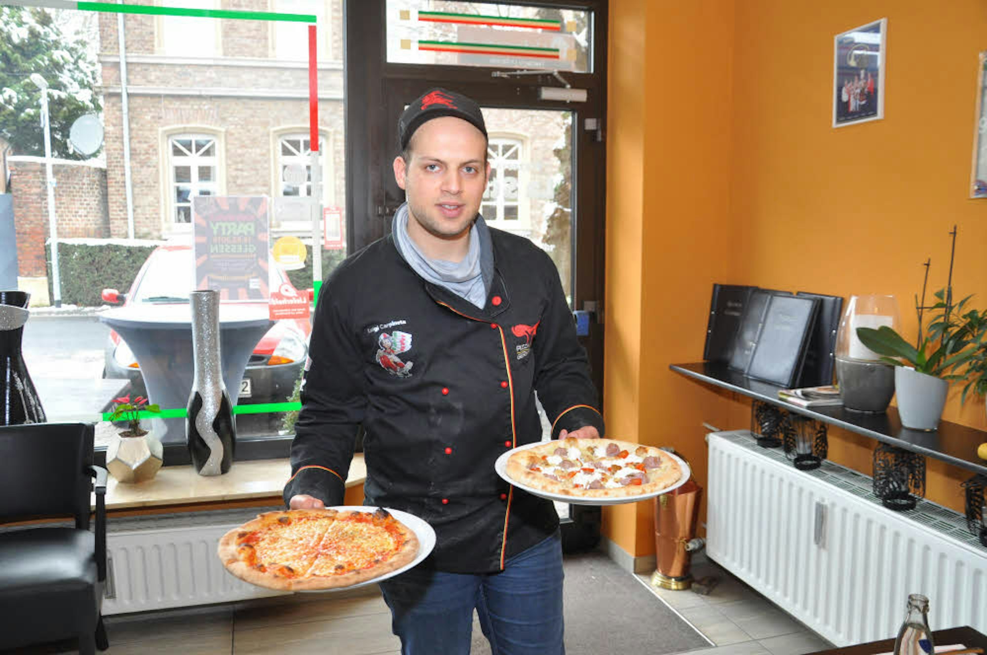 100 Pizza-Varianten bereitet der Pizzaiolo im Restaurant „La Strada“ zu. Jetzt hofft er auf eine gute Platzierung bei der Weltmeisterschaft.
