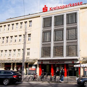 Hauptsitz der Kreissparkasse am Neumarkt in Köln