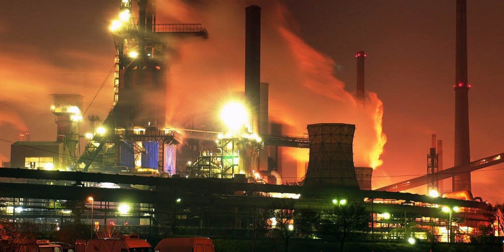 ThyssenKrupp hat gerade eine Sanierung hinter sich, leidet aber weiter unter dem Verfall der Stahlpreise.