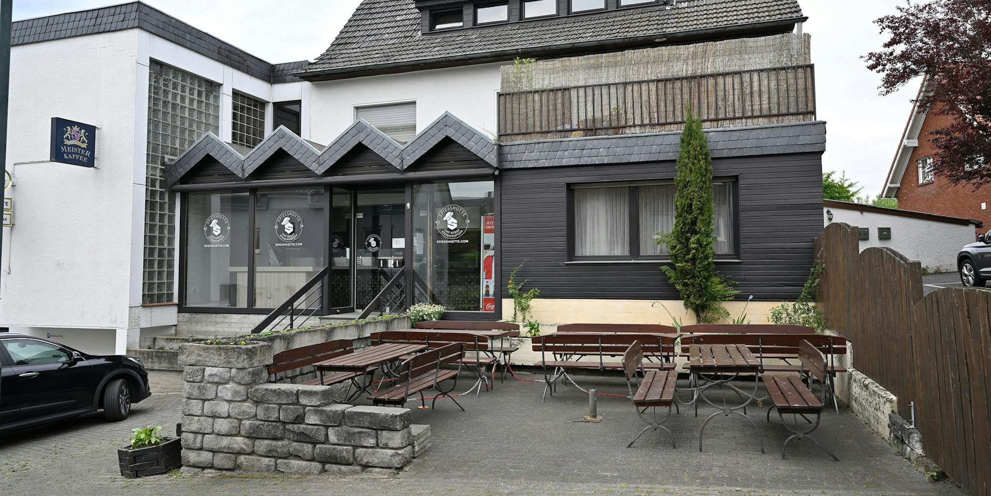 Viele Forsbacher kennen das Lokal noch als Café Vierkötter. Am Samstag öffnet es als „Spießhütte“.