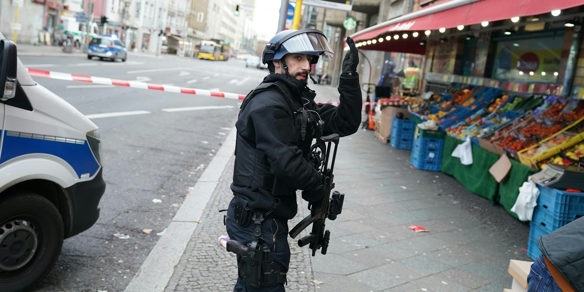 SEK-Einsatz Checkpoint Charlie