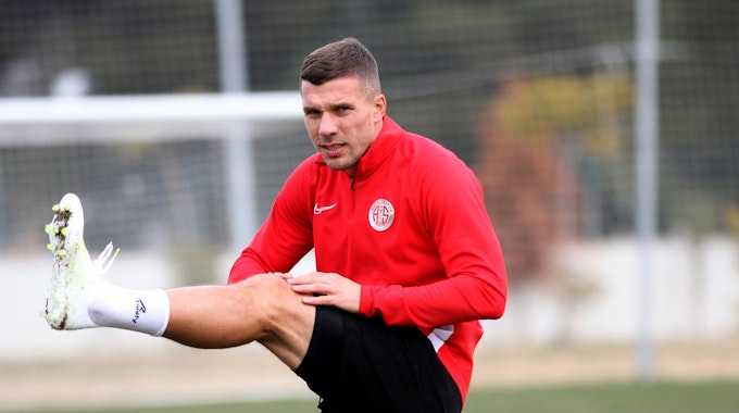 Lukas Podolski, spielt bei Antalyaspor, ließ sich von seinen Kindern bemalen