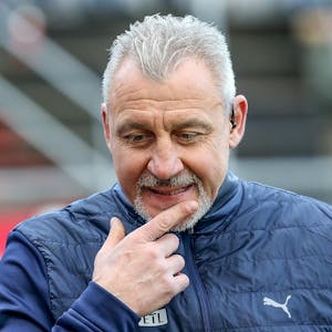Trainer Pavel Dotchev