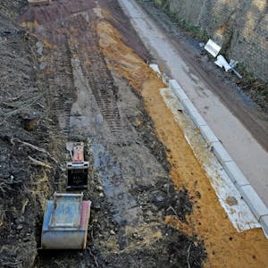 Die Arbeiten an der Rampe zur Balkantrasse in Burscheid nehmen nach der Weihnachtspause Fahrt auf. Die Fertigstellung ist für das Frühjahr geplant.