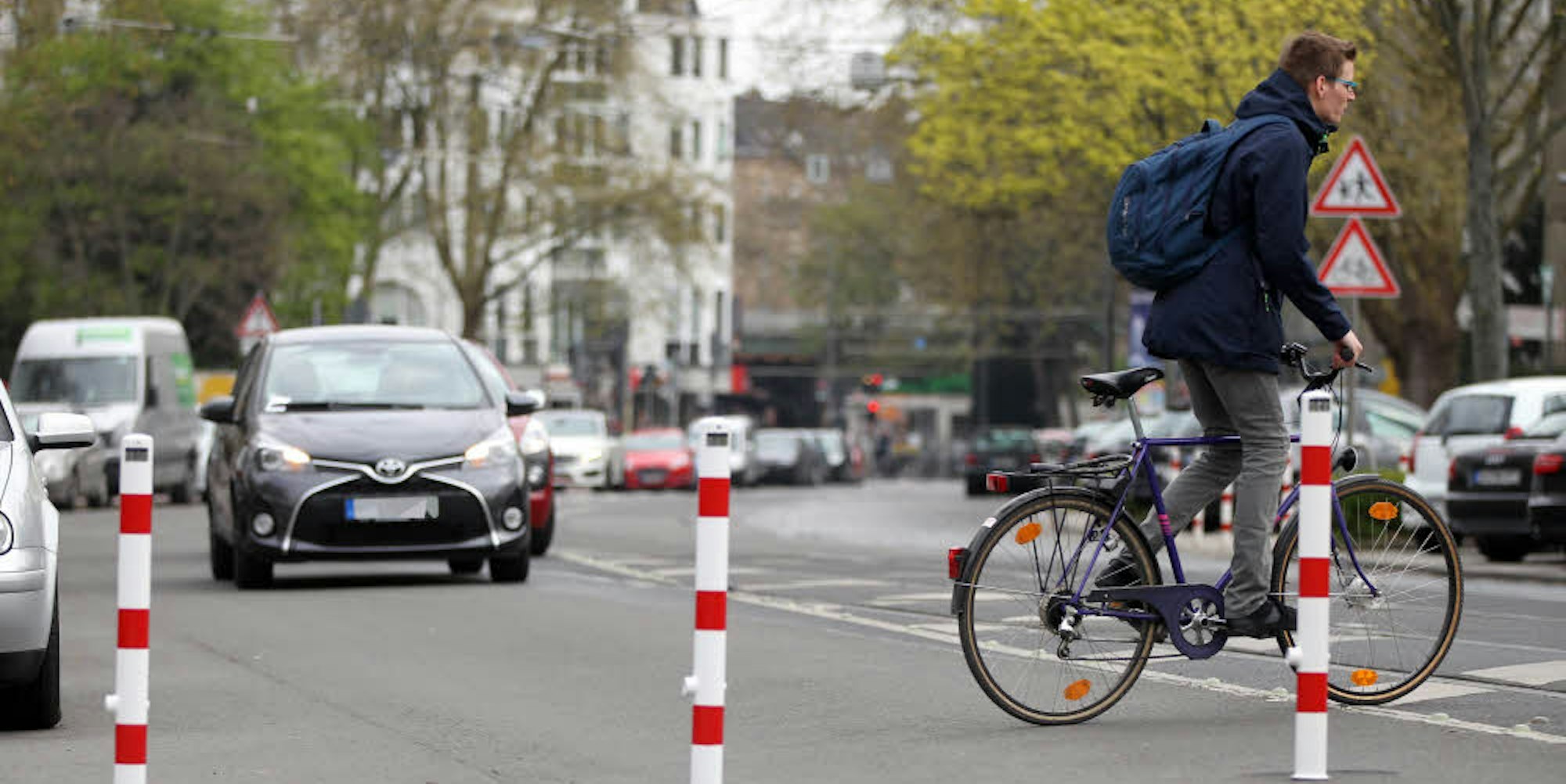 Das Radfahren ist auf der nördlichen Zülpicher Straße attraktiver und sicherer geworden durch die Sperrung.