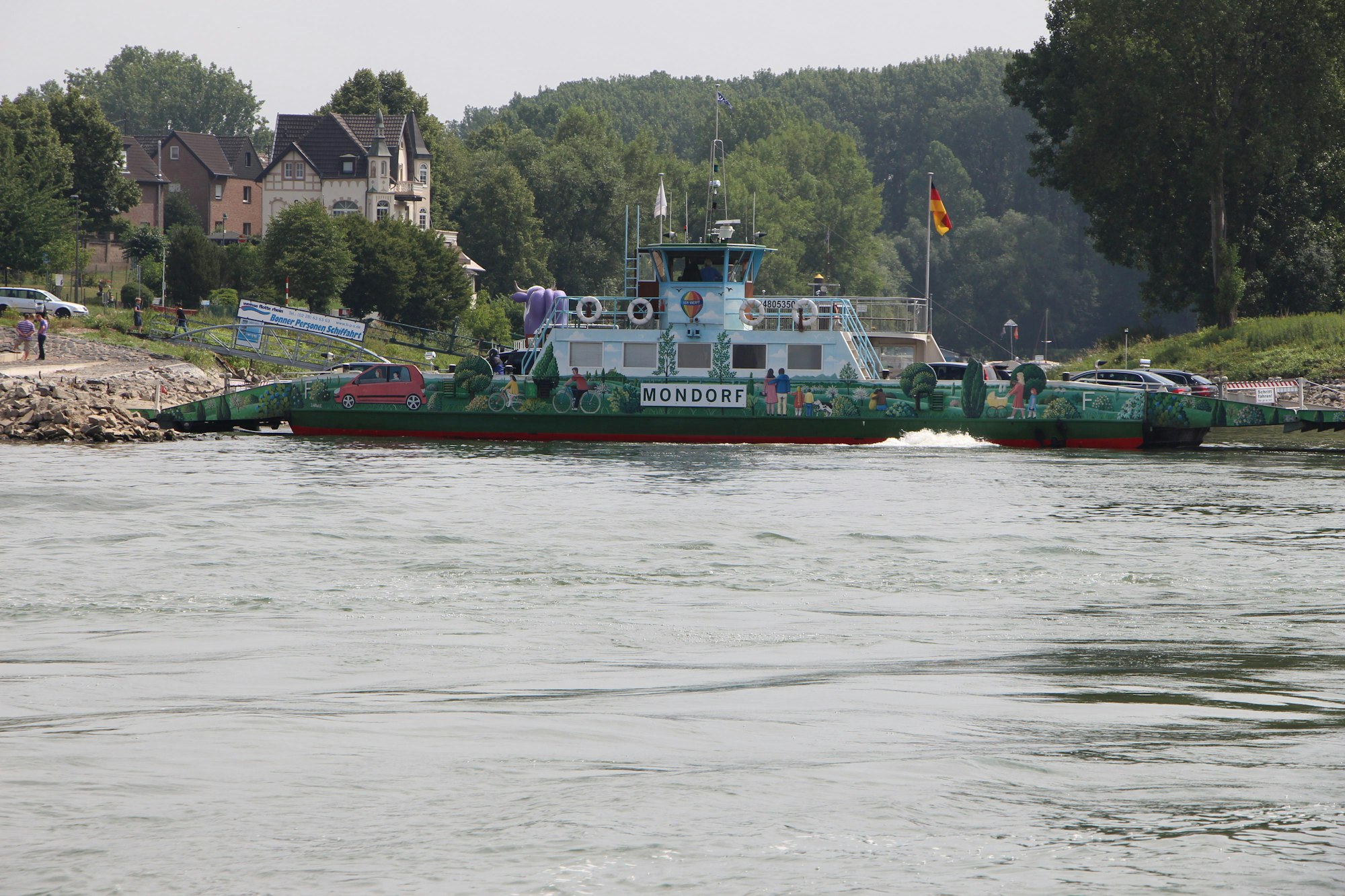 Mondorfer Rheinfähre