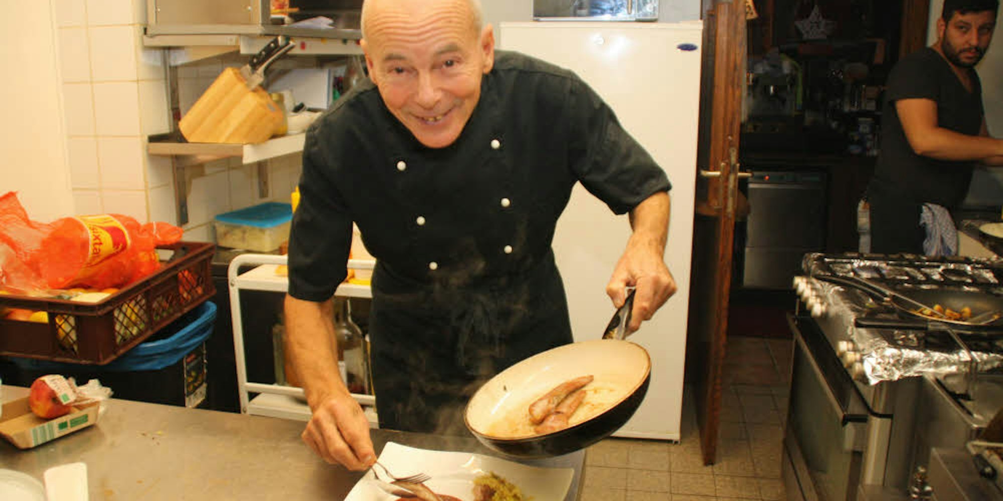 Der Belgier Alain Vindal kocht im „De Kannenbäcker“ in Frechen seit 38 Jahren.