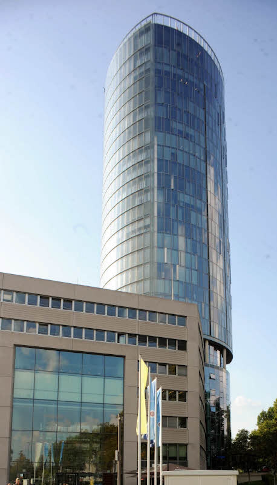 Der LVR-Turm in Deutz, neuer Dienstsitz der Gebäudewirtschaft