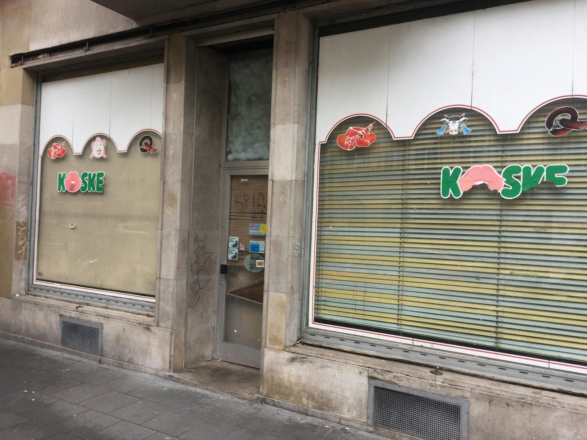 Das Ladenlokal der ehemaligen Metzgerei Kuske in der Neusser Straße steht seit 13 Jahren leer.