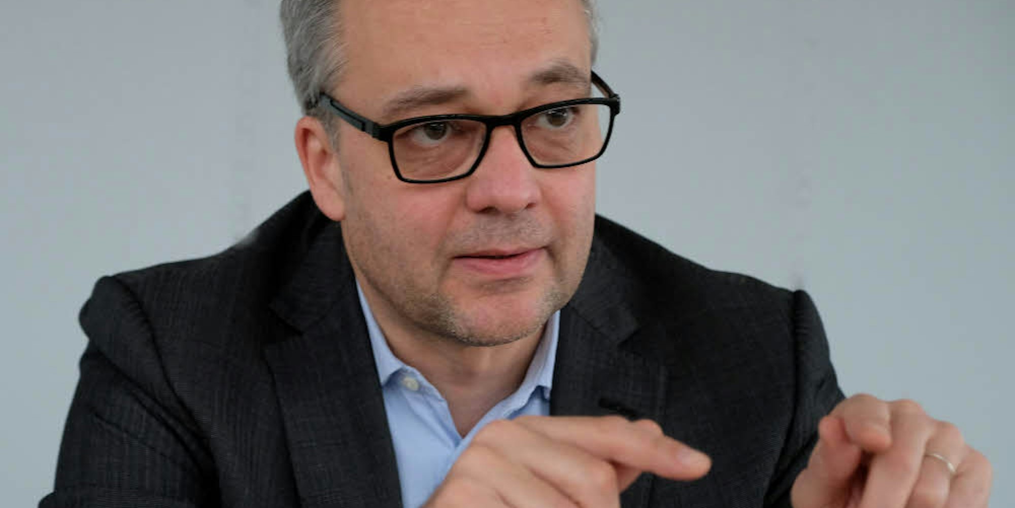 Jens Beckert, geboren 1967, ist seit 2005 Direktor am Max-Planck-Institut für Gesellschaftsforschung und Professor für Soziologie in Köln.
