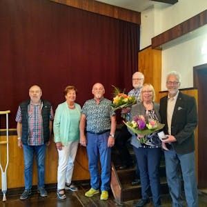 Der neue Vorstand des Kreis-Chorverbands: Günter Bingel (v.l.), Marianne Kreischer sowie Karl Heinz Schoubye, Reinhold Brüggenkamp, Gabriele Heis und Ralf Pascher.
