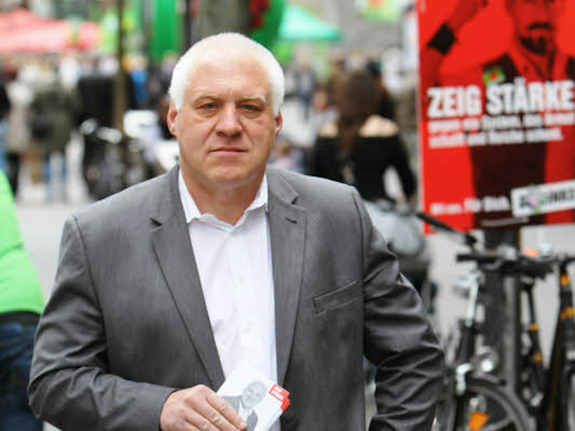 Landtagskandidat Kalle Gerigk beim Wahlkampf.