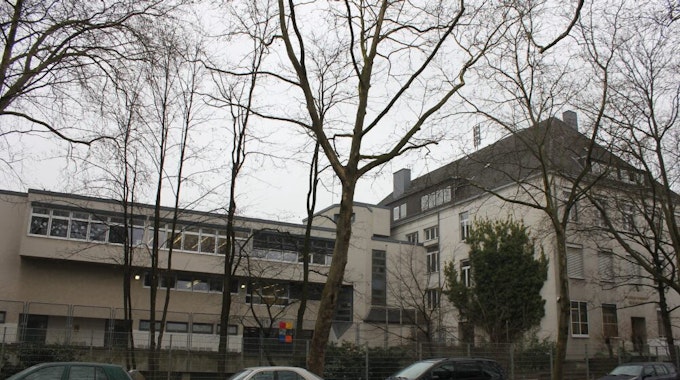 Das über 100 Jahre alte Hölderlin-Gymnasium soll zweigeteilt werden.