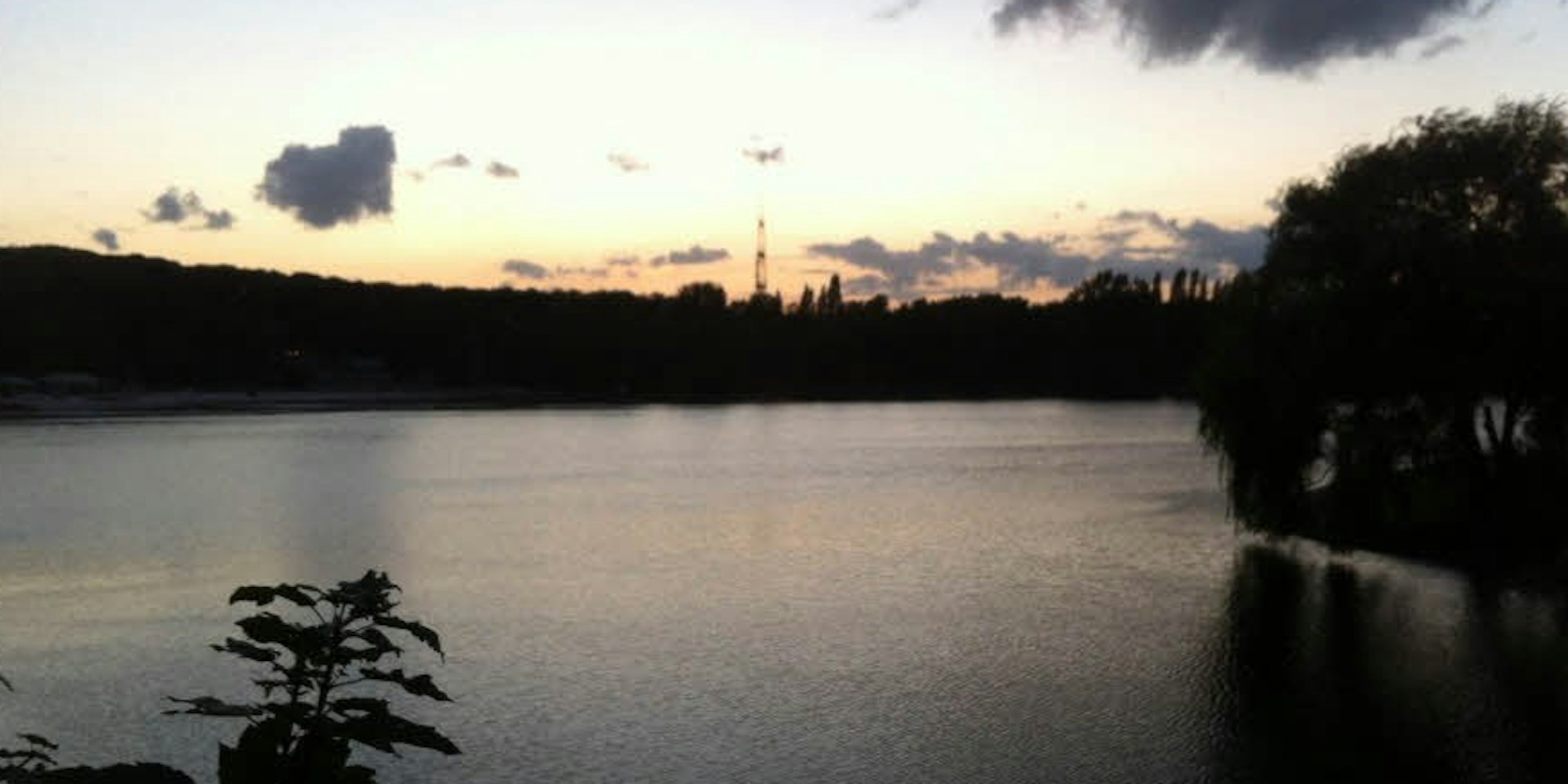 Sonnenuntergangsstimmung am Fühlinger See