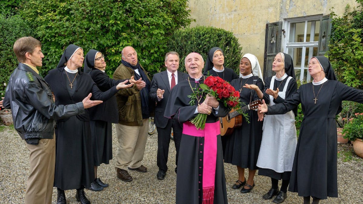 Seit zwölf Jahren der Bischof Rossbauer in „Um Himmels Willen“: Horst Sachtleben ist Kopf des Klosters Kaltenthal.