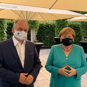 Merkel dpa neu (1)
