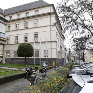 Das St. Vinzenz-Hospital in Köln-Nippes hat die Termine für diesen Dienstag abgesagt.