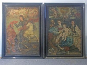 Die beiden barocken Gemälde waren ursprünglich Bestandteil zweier Altäre der romanischen Kirche Alt St. Martin in Muffendorf.