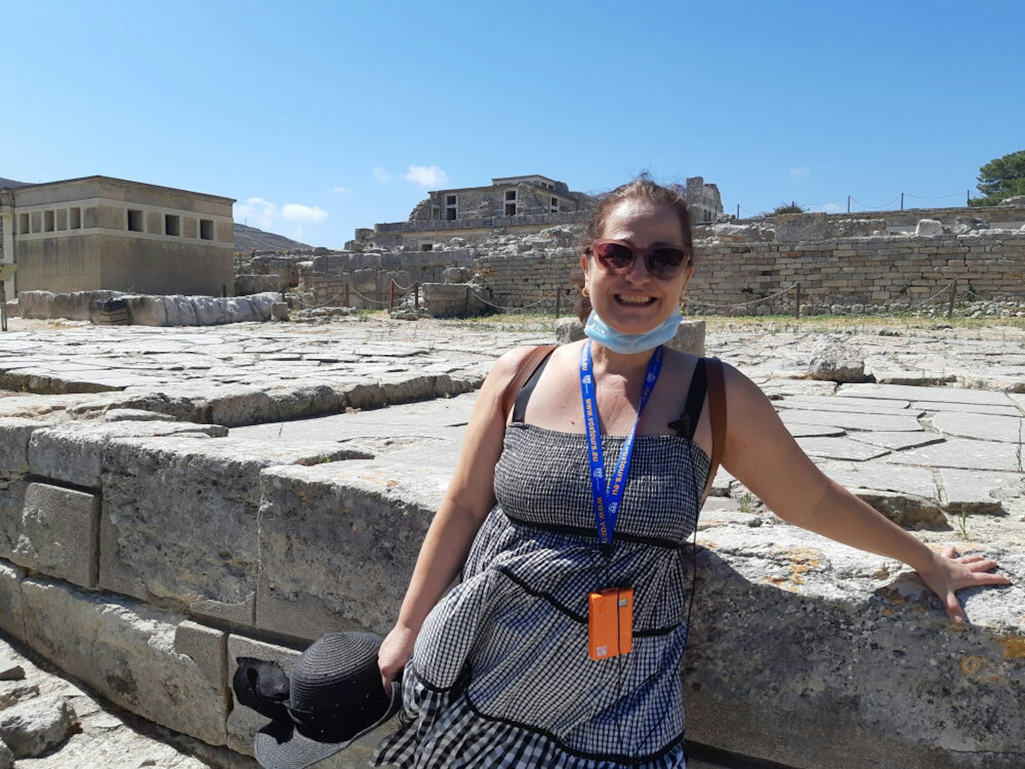 Fremdenführerin Ritsa Moulianaki auf dem Gelände des Palasts von Knossos