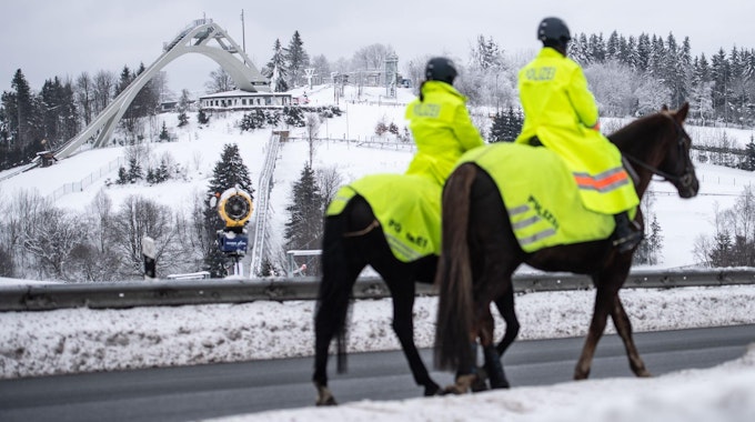 winterberg polizei pferde