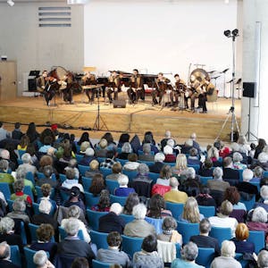 Der Konferenzsaal als Konzertsaal: Das Sufi-Ensemble der Kölner Moschee