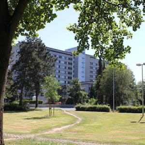Das Krankenhaus Holweide soll erheblich verkleinert werden.
