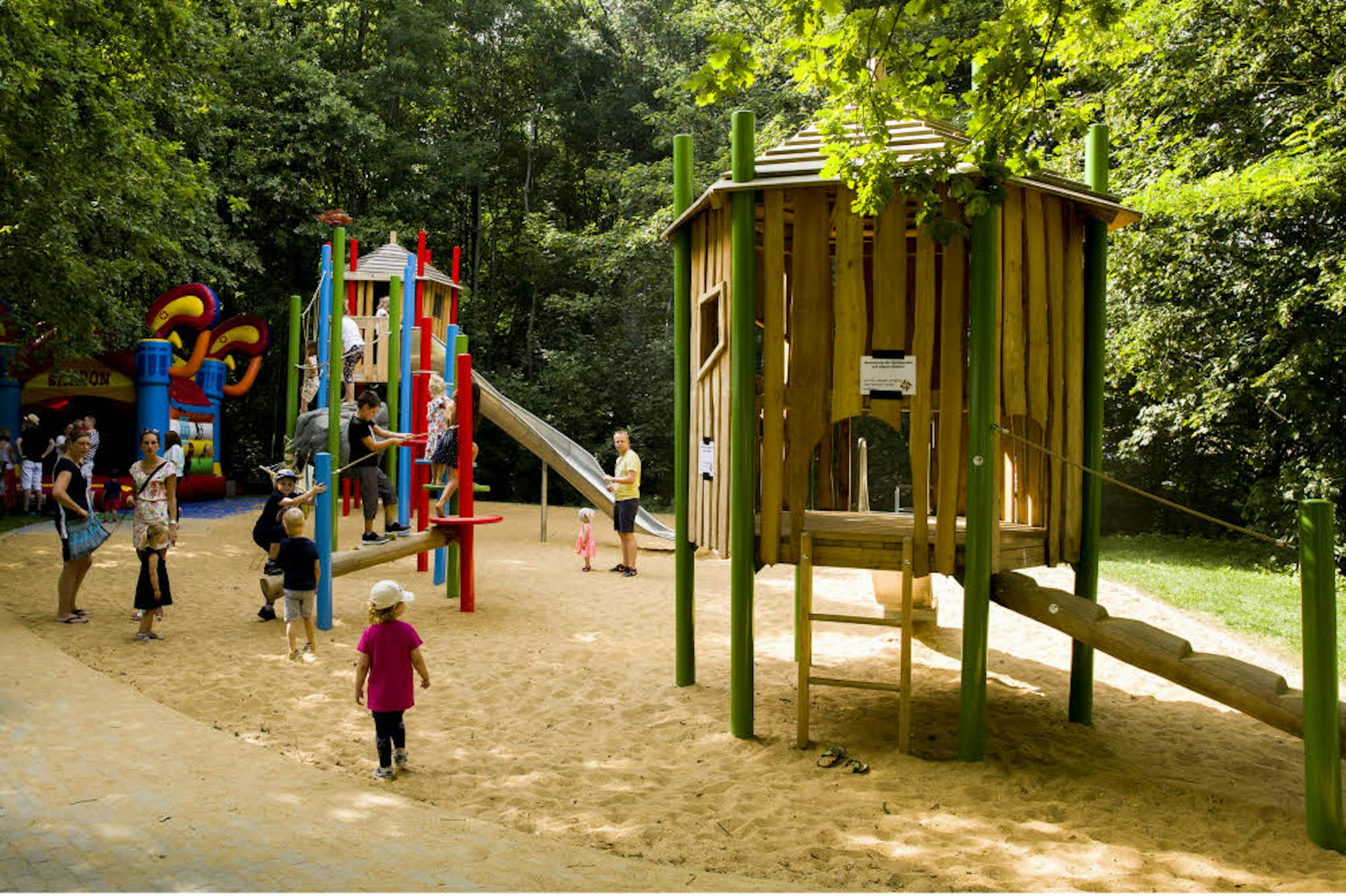 Eignet sich hervorragend zum Klettern, Toben und Spielen: der neu gestaltete Kinderspielplatz am Langeler Lido.