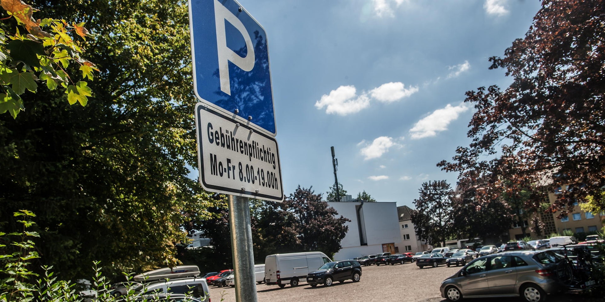 leverkusen-parkplatz--ALF_3464