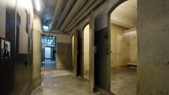 Blick in die ehemaligen Arrestzellen im NS-Dokumentationszentrum in Köln