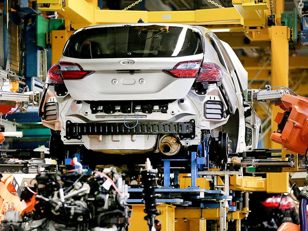 Ein Ford Fiesta wird in den Ford-Werken in Köln gebaut.