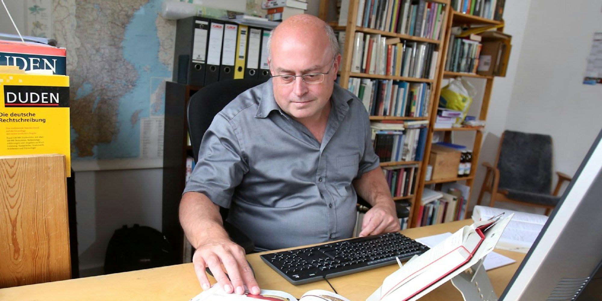 Paul Berf zählt zu den besser verdienenden Übersetzern – mit 2000 Euro netto im Monat.