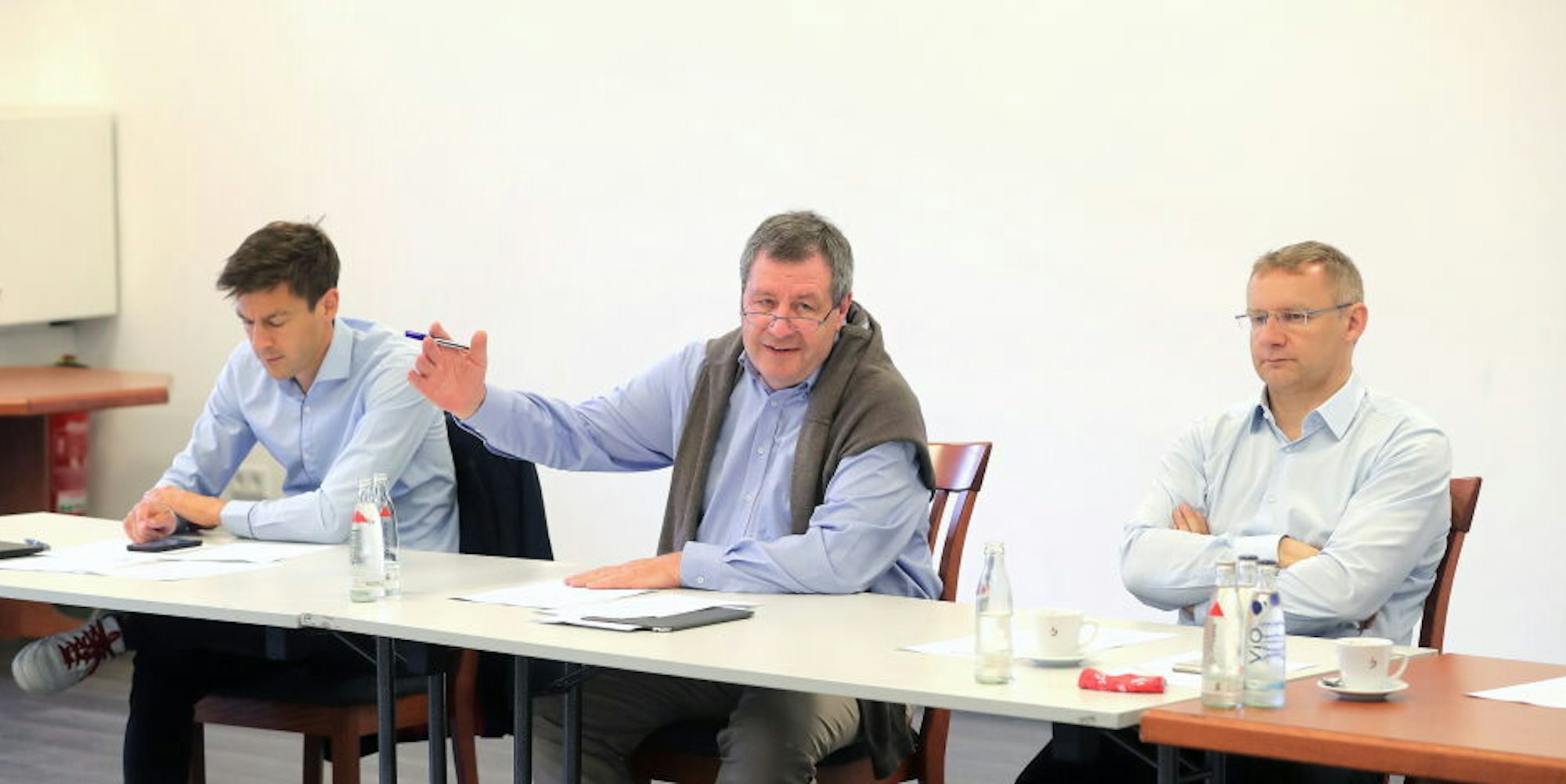 Das FC-Präsidium mit Carsten Wettich (v. links), Werner Wolf und Eckhard Sauren
