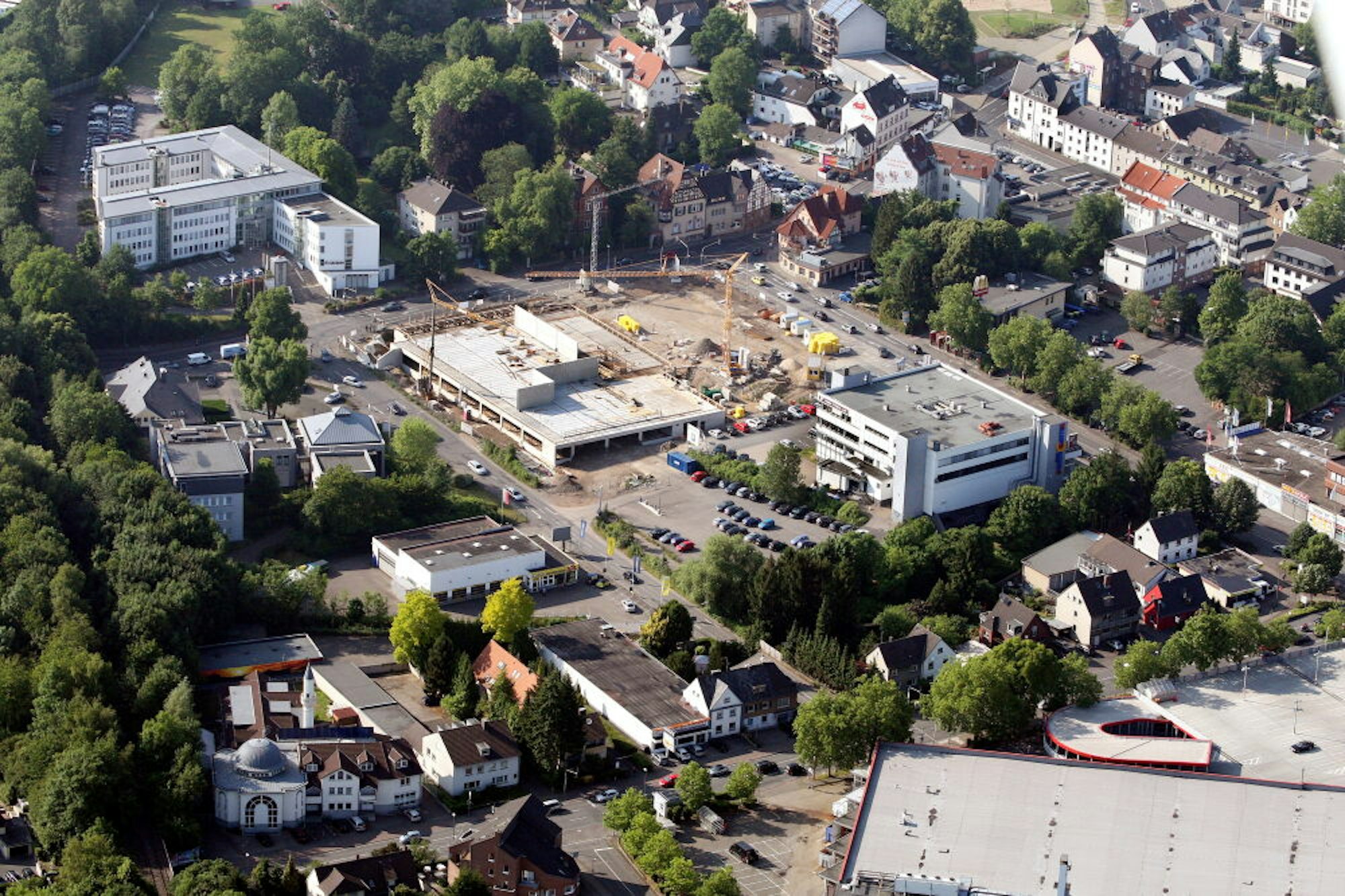  Als „kleines Provisorium“ mietete die Kreispolizei nun Räume von der Stadt Bergisch Gladbach im Bürogebäude an der Zufahrt auf dem Zanders-Gelände.