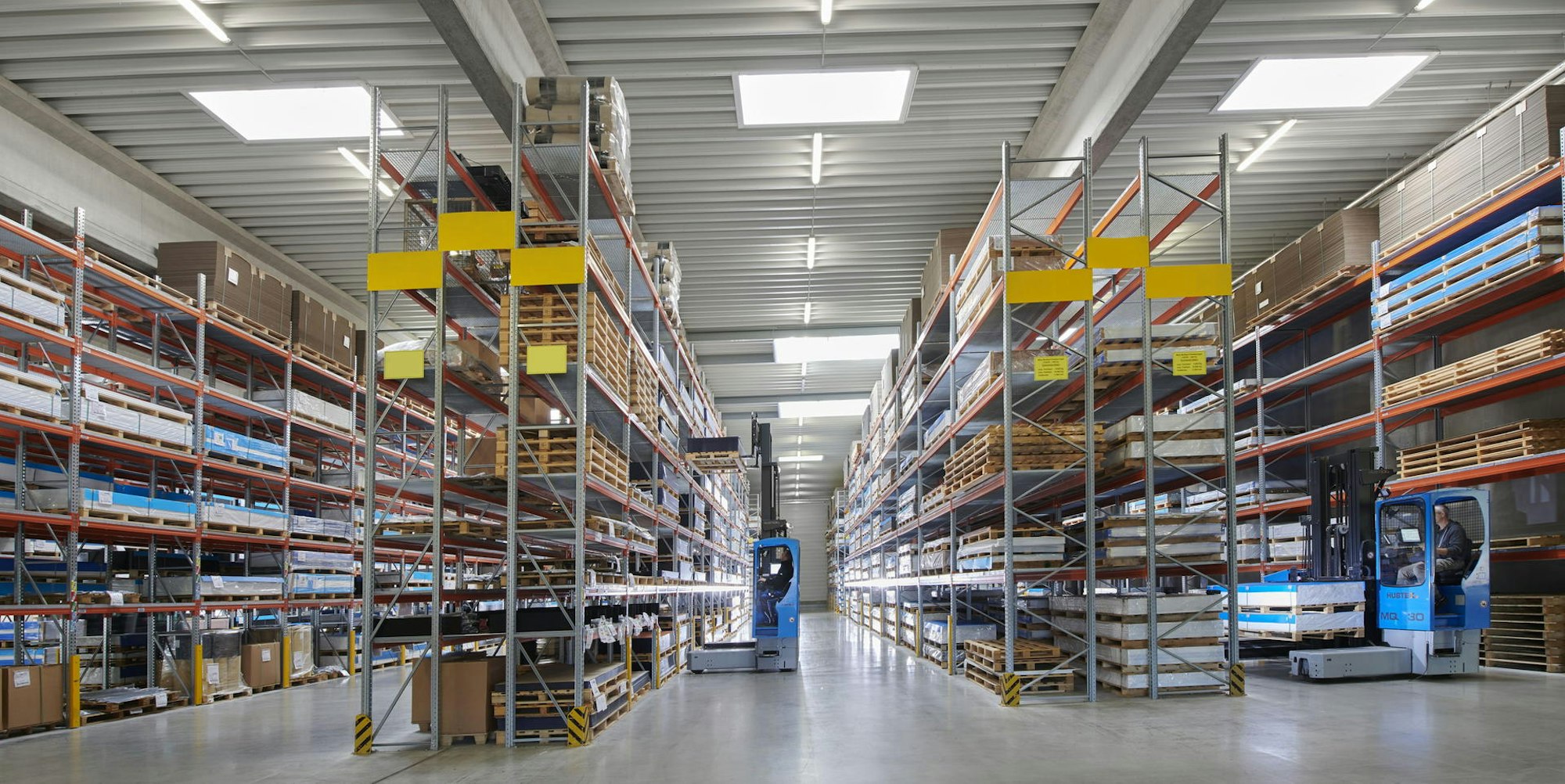 Ein 10.000 Quadratmeter großes Logistik-Center: Damit sichert Röchling eine hohe Warenverfügbarkeit für seine Kunden.