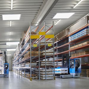 Ein 10.000 Quadratmeter großes Logistik-Center: Damit sichert Röchling eine hohe Warenverfügbarkeit für seine Kunden.